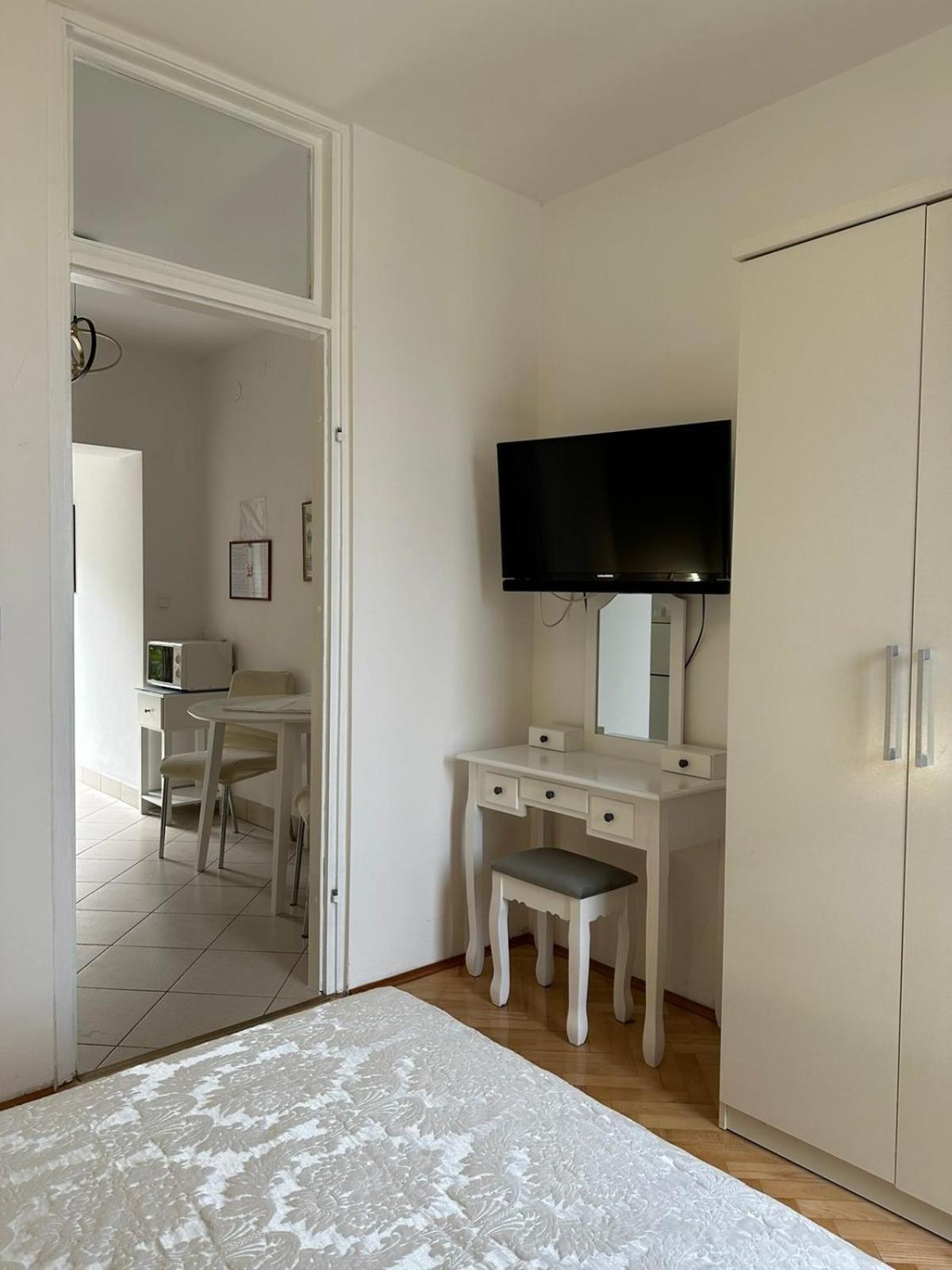 Apartment Mali Losinj 7879B Dış mekan fotoğraf